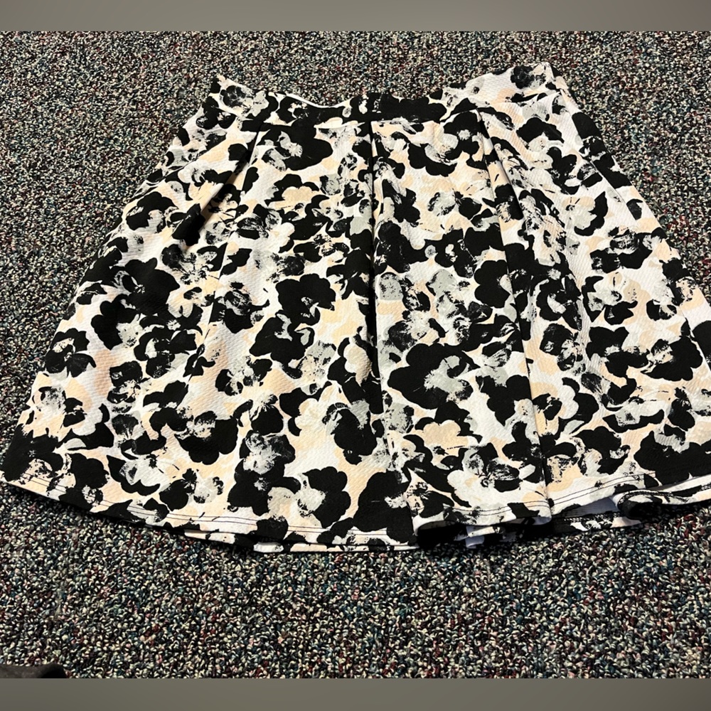 Darling floral elastic waist skirt